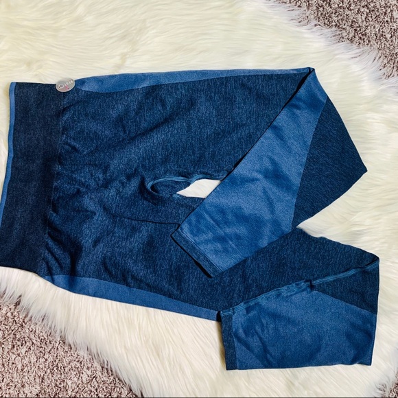 SEAMLESS LEGGINGS BNWT BY PINK - Picture 4 of 5